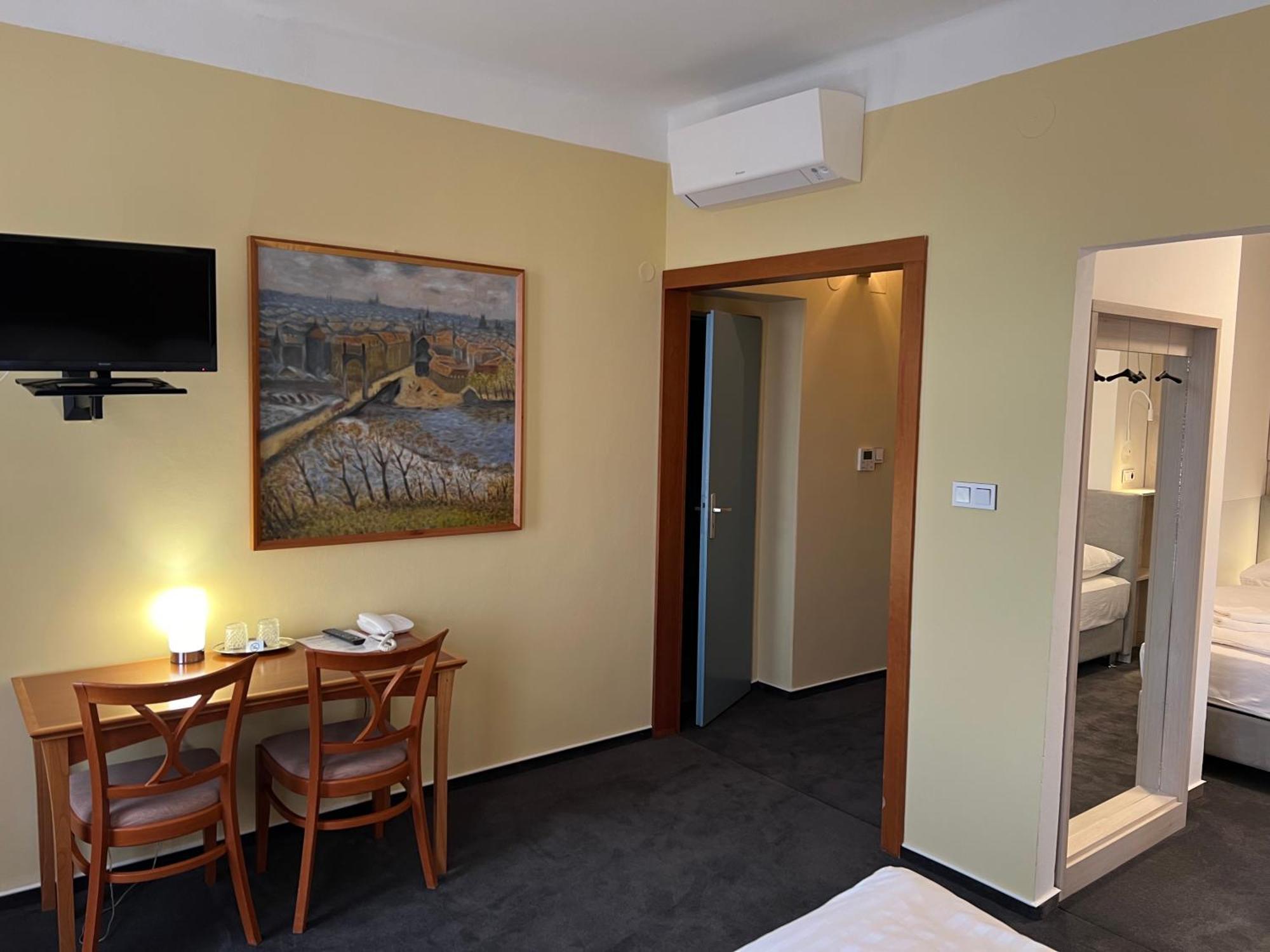 Hotel Praha Liberec Dış mekan fotoğraf